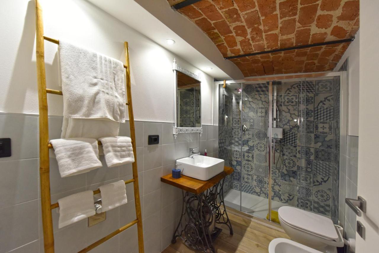 Casa Valentina 1902 Apartment Montegrosso d'Asti Luaran gambar