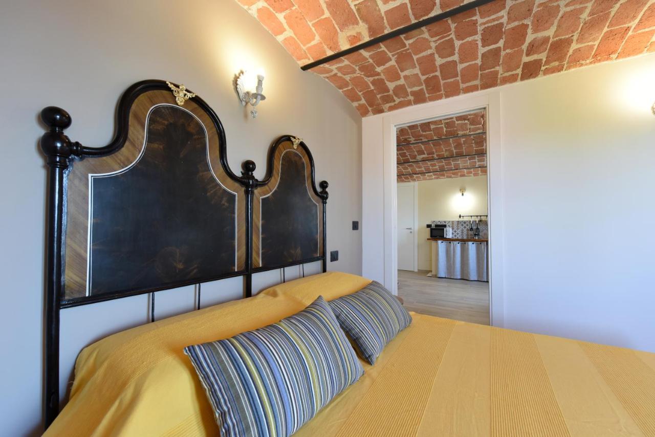 Casa Valentina 1902 Apartment Montegrosso d'Asti Luaran gambar